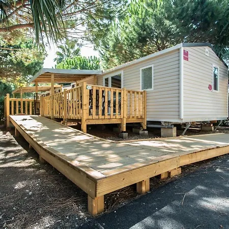 Camping Le Bosc - Kheops キャンプ場 *