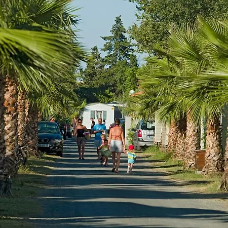 キャンプ場 Camping Le Bosc - Kheops *